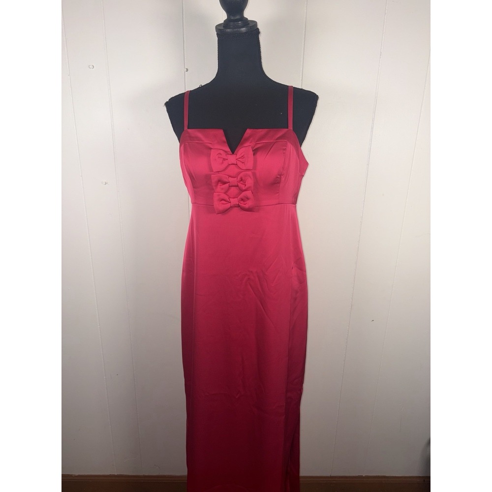 lilly pulitzer jean maxi dress color raspberry rougue satin size 4 NWT Formal